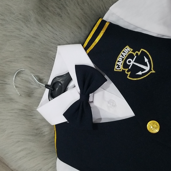 Captain's outfit - Picture 3 of 7
